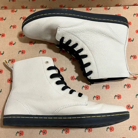 Dr. Martens Cream and Black Leyton Boots - Picture 2 of 5